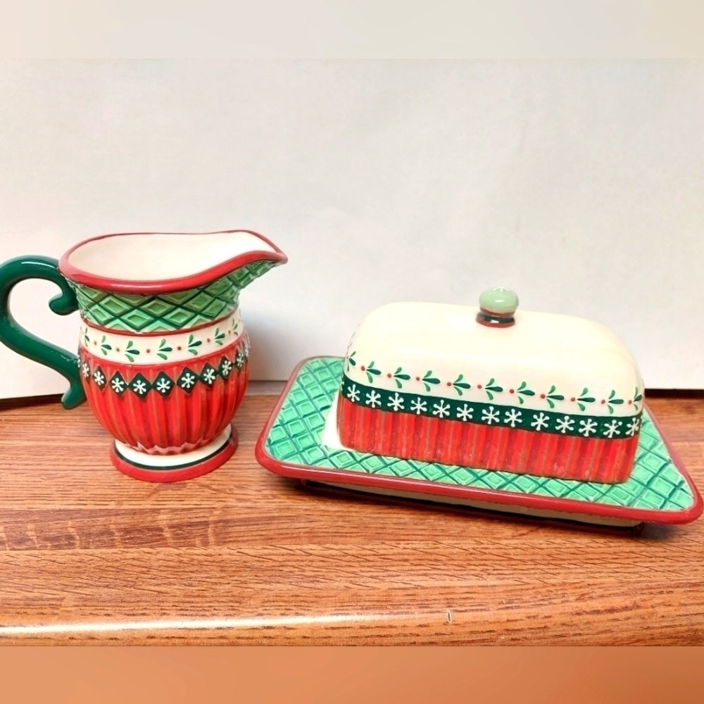 Giftcraft Pioneer-style Holiday Cream Pitcher and Butter Dish